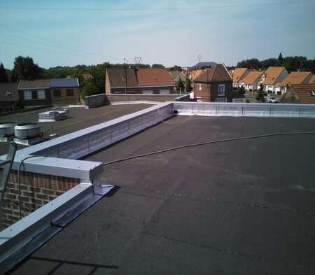 Travaux d'étanchéité de toit industriel à Saint-Amand-les-Eaux